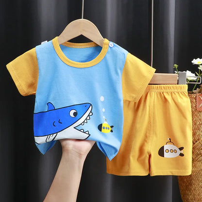 Little Maven Kids' Cotton Clothing Set – Boys & Girls Christmas T-Shirt Top & Pants Outfit for Autumn & Winter, 2-Piece Children's Clothes