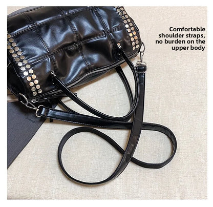 Women’s Retro Rivet Tote Bag – 2026 Fashion Motorcycle Handbag, Large Capacity PU Shoulder Bag with Detachable Strap, Vintage Style Purse for Daily Commuting, Travel & Casual Outfits