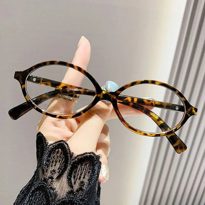 Y2K Retro Oval Glasses for Women – Sweet & Cool Vintage Eyewear with Anti-Blue-Light Lenses for Reading & Computer Use