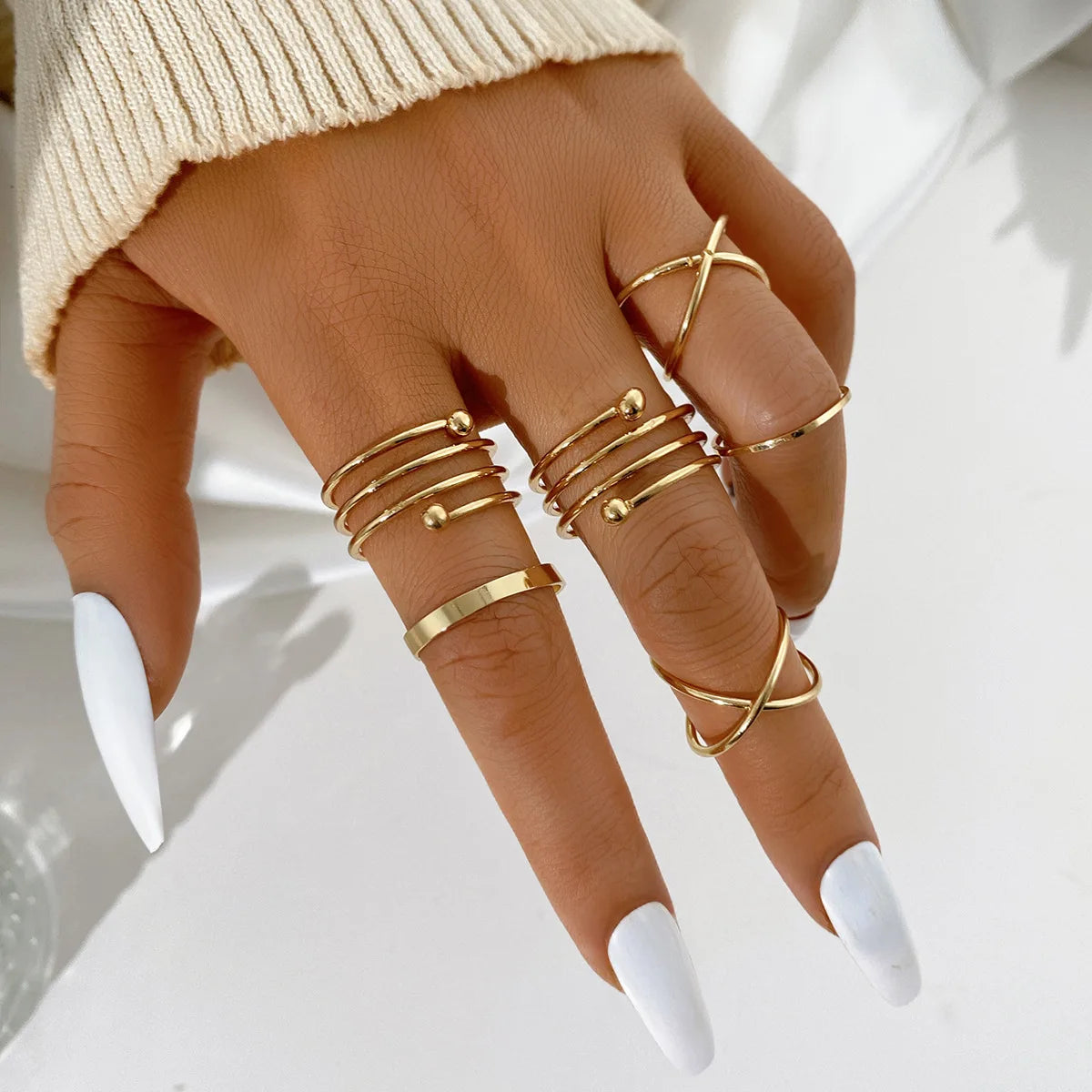 Juego de anillos bohemio dorado para mujer – Anillos apilables de cristal con diseño de amor, corazón, luna, flecha, flor y letra | Regalo de joyería bohemia para boda
