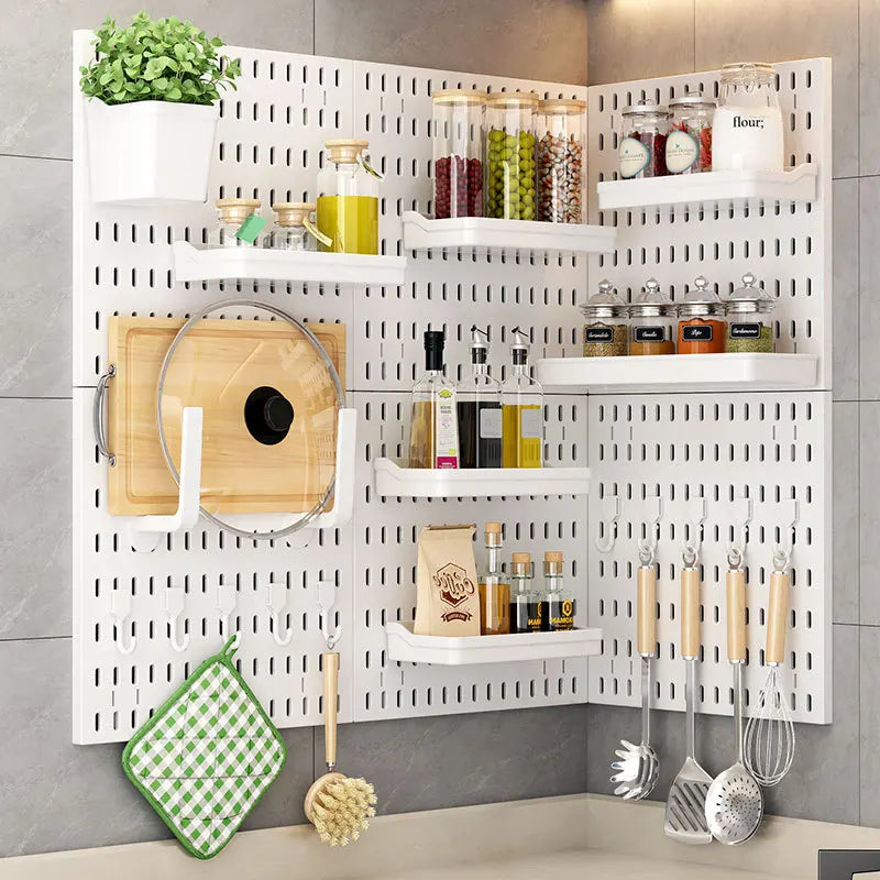 Organizador de pared de tablero perforado sin taladros – Panel de almacenamiento modular con estantes y accesorios para cocina, baño y sala de juegos