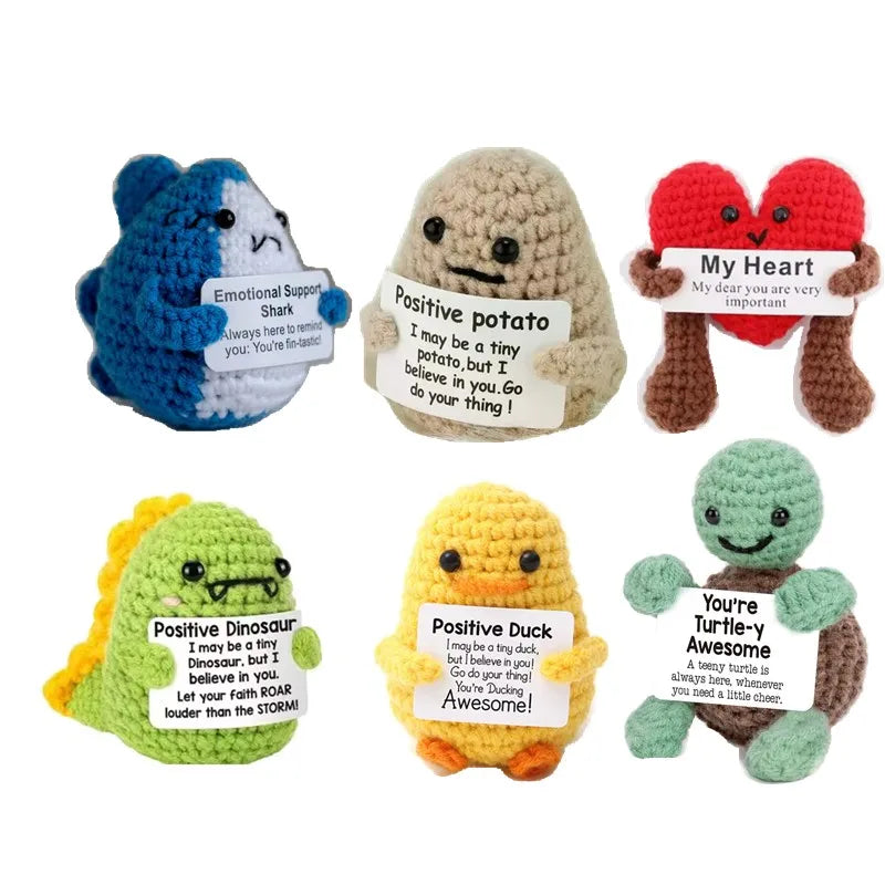 Poupée câlin pomme de terre à énergie positive – Mini ami de poche tricoté en laine, fait à la main, avec carte, cadeau de Noël amusant et décoration de chambre