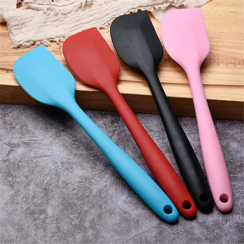Spatule à gâteau en silicone 21 cm – Raclette de cuisson à long manche, spatule à glaçage, outil pour mélanger la pâte, pinceau mélangeur à beurre et accessoire de décoration de gâteaux pour la cuisine