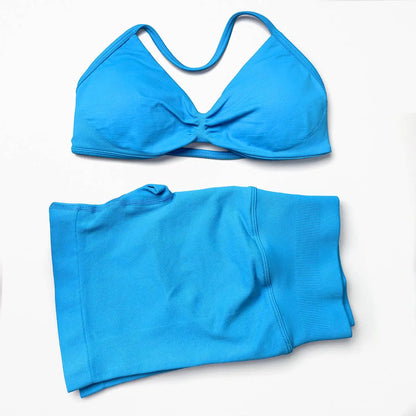 Seamless 2-Piece Yoga Sports Set – Strappy Halter Crop Top with Removable Pads & Quick-Dry Backless Shorts for Gym and Fitness