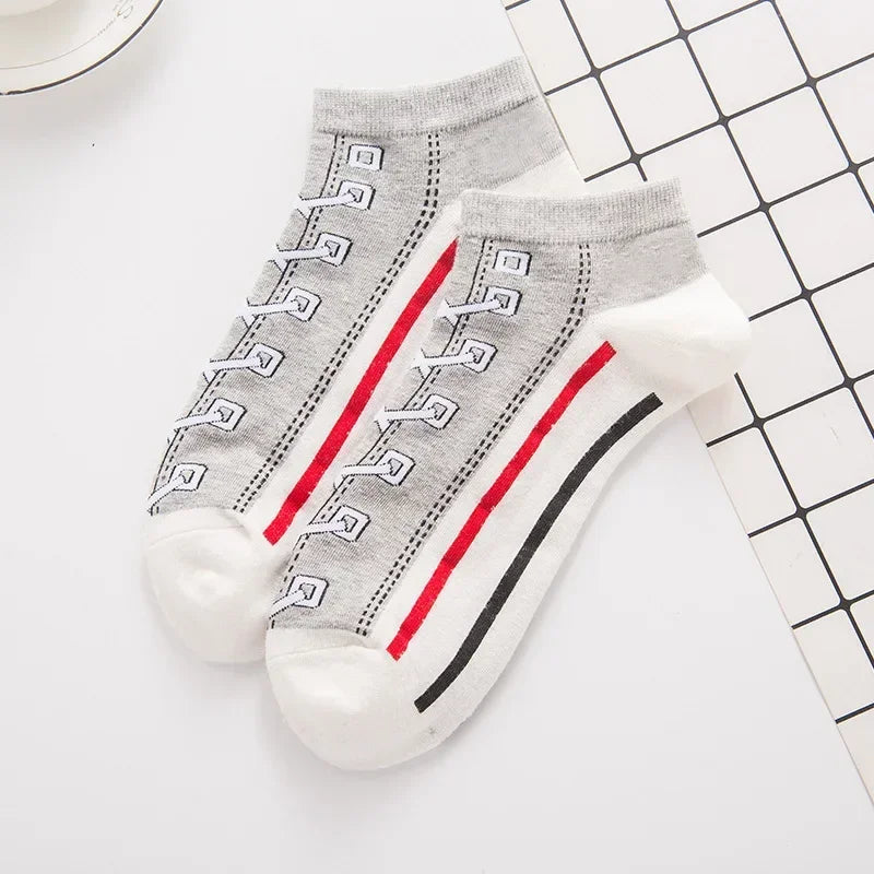 Funny Harajuku Word Print Socks – Unisex Cotton Crew Socks for Men & Women, Hip Hop Streetwear Skateboard Style
