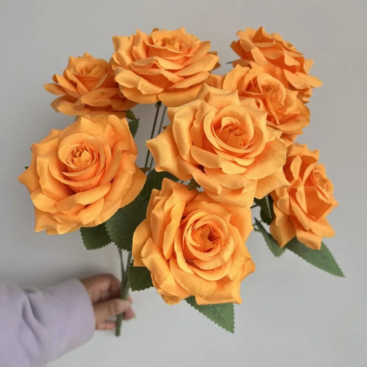 Ramo de rosas de diamantes de 9 cabezas – Rosas artificiales sintéticas con detalles de diamantes brillantes, arreglo floral realista para boda, decoración del hogar, sala de estar y regalo