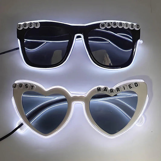Gafas LED con forma de corazón "Just Married" – Gafas de neón que se iluminan para bodas, compromisos y despedidas de soltera