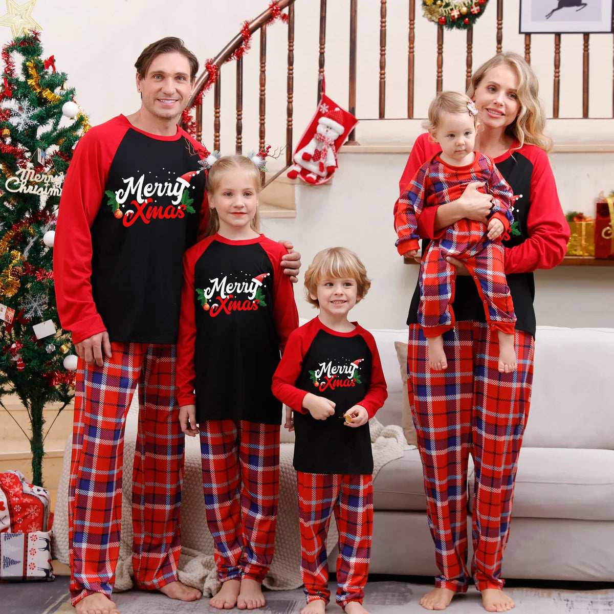 Christmas Family Matching Pajamas Set – 2-Piece Xmas Sleepwear for Mom, Dad & Kids, Baby Rompers, Casual Loose Family Holiday Outfits