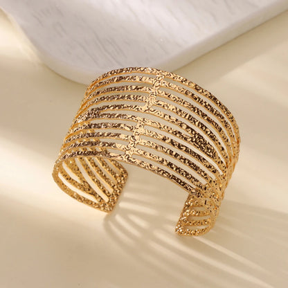 Stainless Steel Open Flower & Leaf Bangle Bracelet – Gold Geometric Cuff Bracelet for Women & Men | Minimalist Fashion Jewelry