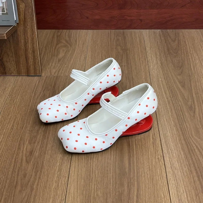 Women’s French Style Mary Jane Heels – Square Toe Thick Heel Pumps with Polka Dot Design & Shallow Cut Upper