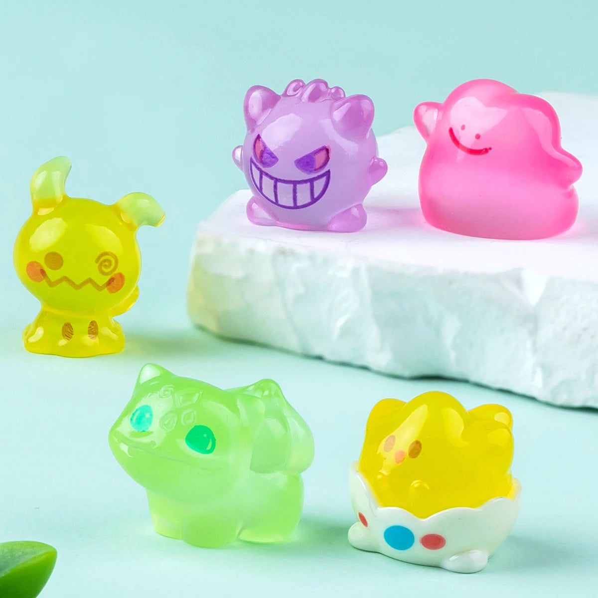6PCS/SET Pokémon Anime Figures – Pikachu, Gengar, Bulbasaur & Charmander Luminous Cute Model Ornaments for Collection & Gifts