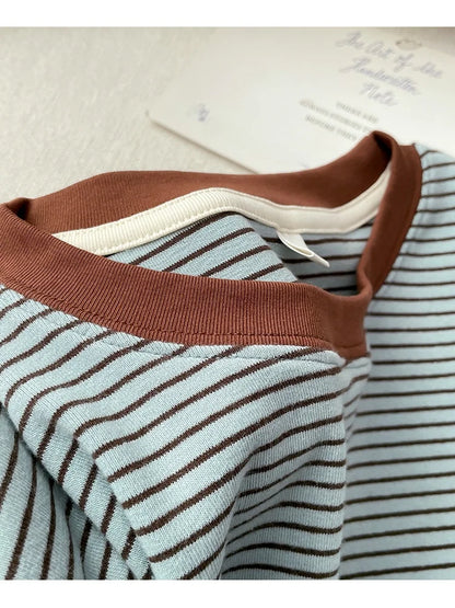 T-shirt rayé rétro à blocs de couleurs pour femmes, à manches longues, col rond, ourlet asymétrique en coton, chemise décontractée de base