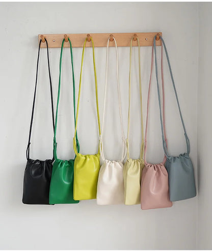 Sac à main en cuir PU pour femmes – Sac à bandoulière et bandoulière grande capacité avec rabat solide, pochette pour téléphone portable