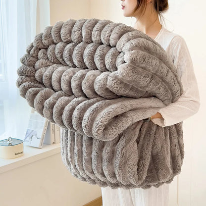Manta Suave de Felpa de Conejo Artificial – Manta Gruesa Cálida para Sofá, Cama y Confort Otoñal