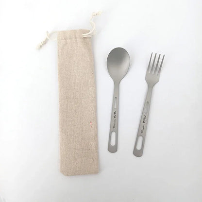Juego de cubiertos de titanio puro – Juego portátil de cuchillo, tenedor, cuchara y palillos para acampar, hacer senderismo, comer al aire libre, pícnic y uso diario