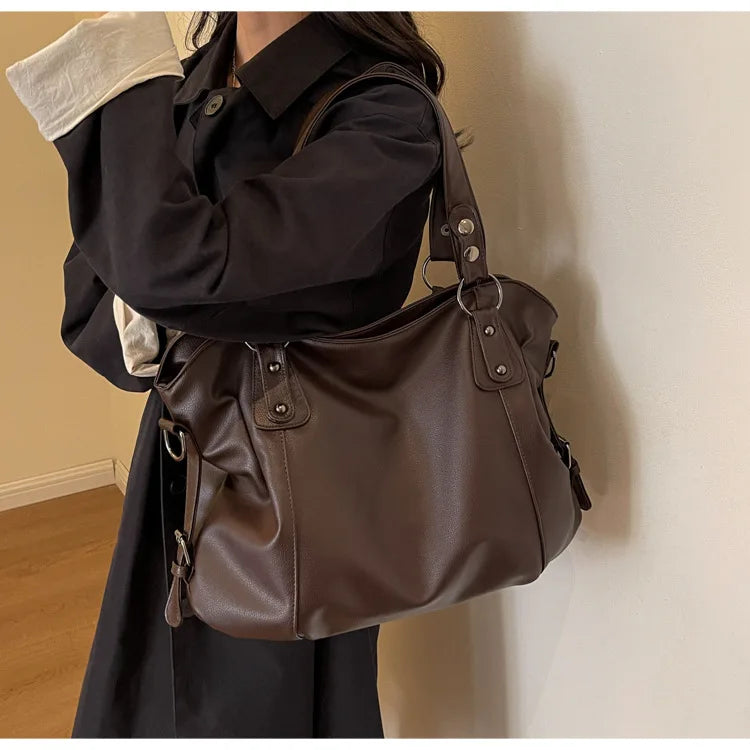 Women’s PU Leather Shoulder Bag – 2026 Fashion Handbag with Soft Interior Compartment, Contrast Color Design, Zipper Closure, Stylish Everyday Purse for Work, Travel & Casual Use