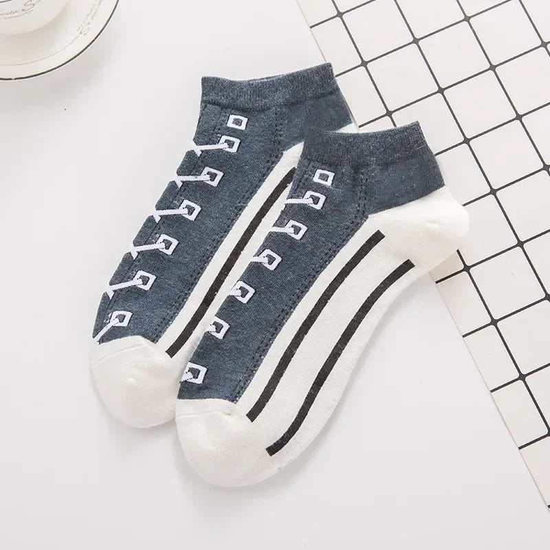 Funny Harajuku Word Print Socks – Unisex Cotton Crew Socks for Men & Women, Hip Hop Streetwear Skateboard Style