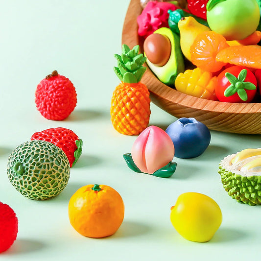 Set de 10 minifiguras de frutas – Miniaturas de pitahaya, coco, sandía, naranja, manzana, plátano y piña para decoración de jardín de hadas, escenas de casas de muñecas, macetas y manualidades.