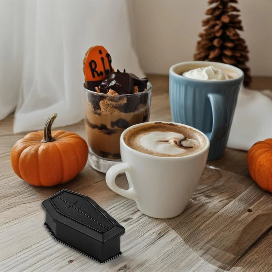 6/12PCS Halloween Coffin Treat Boxes – Plastic Prank Candy Gift Boxes for Trick-or-Treat, Haunted House Decorations, Halloween Parties & DIY Crafts