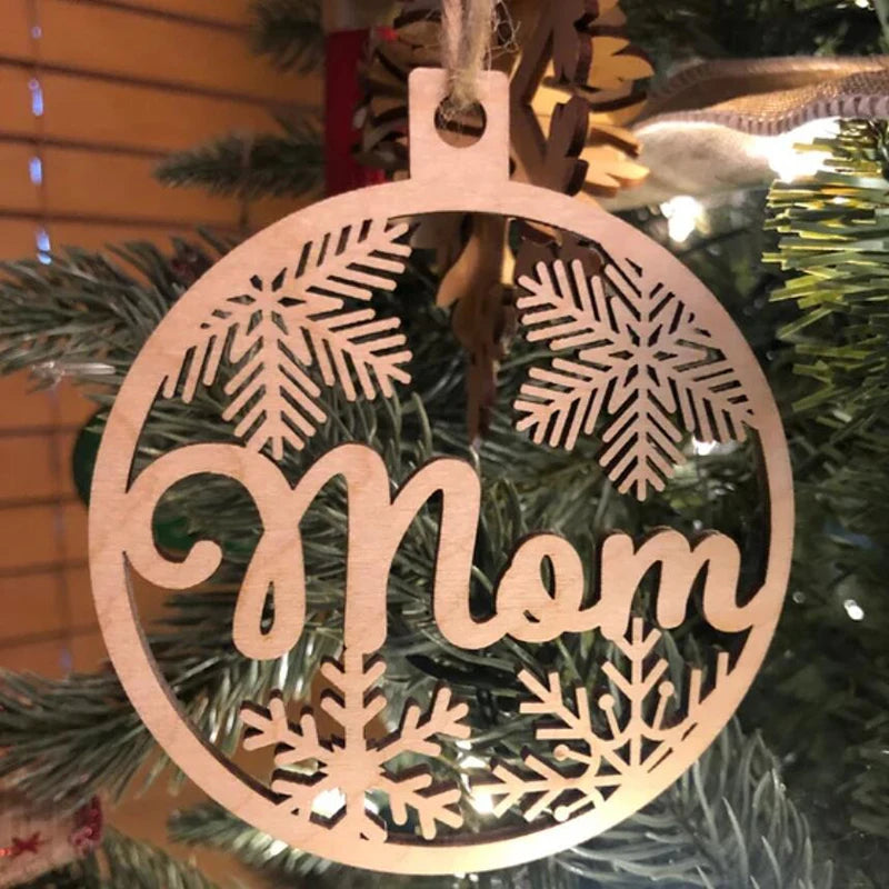 Personalized Wooden Christmas Tree Ornament – Custom Name Hanging Bauble Holiday Decoration Gift