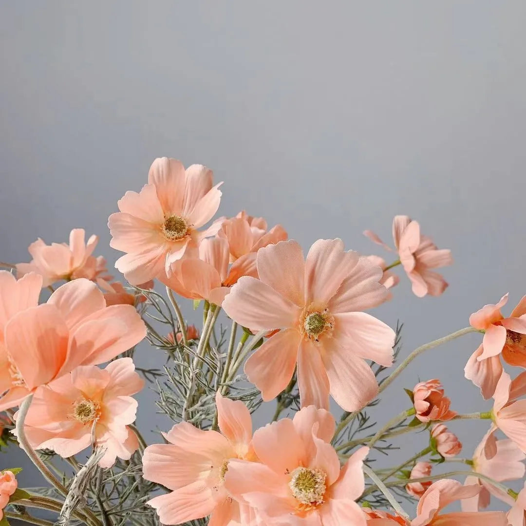 1 Gerbe de 60cm de Fleurs Artificielles Camomille Marguerite – Fausse Fleur en Soie Blanche pour Décoration de Mariage, Décoration de Table, Arrangements de Fête & Bouquets DIY
