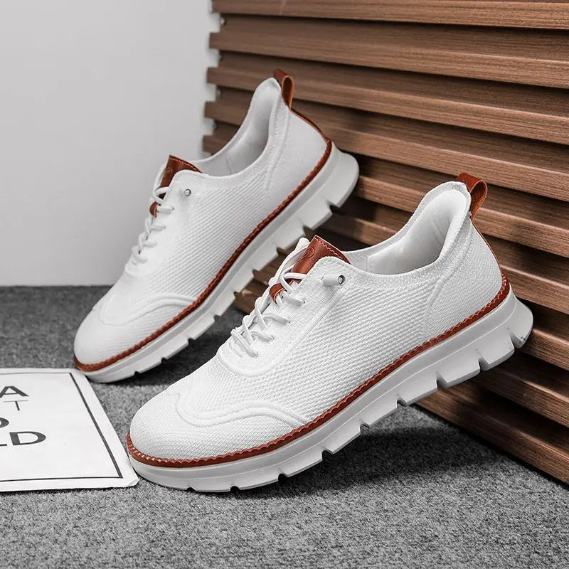 Baskets décontractées larges pour hommes – Chaussures de marche respirantes en Flyknit avec semelle souple et confort antidérapant pour l'été