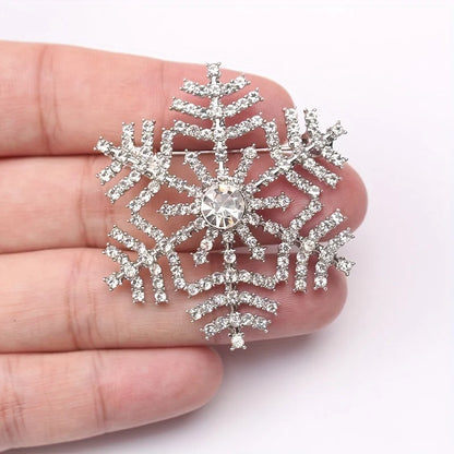Elegant Snowflake Pearl Crystal Brooch – Fashion Corsage Coat Accessory for Women, Party, Wedding & Formal Outfit Decoration