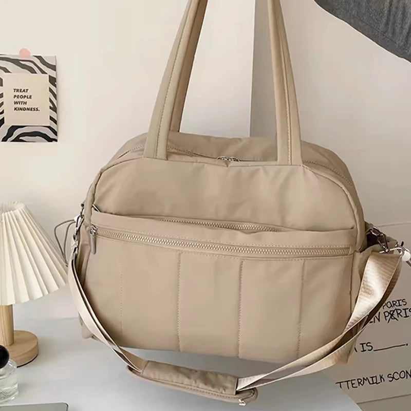 Sac de Voyage Imperméable pour Bébé – Grand Sac Maternité avec Sangles pour Poussette, Idéal pour l'Hôpital, l'Aéroport et le Quotidien
