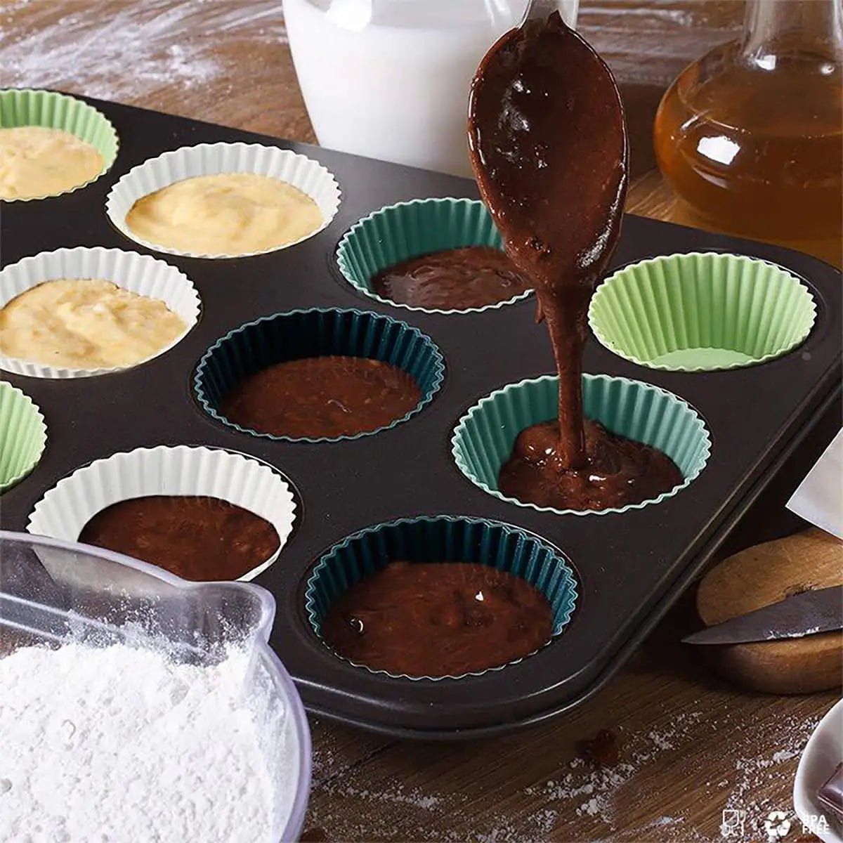 12PCS Reusable Silicone Cupcake Baking Cups – Non-Stick Muffin & Pancake Liners, Flexible Baking Molds in Assorted Random Colors