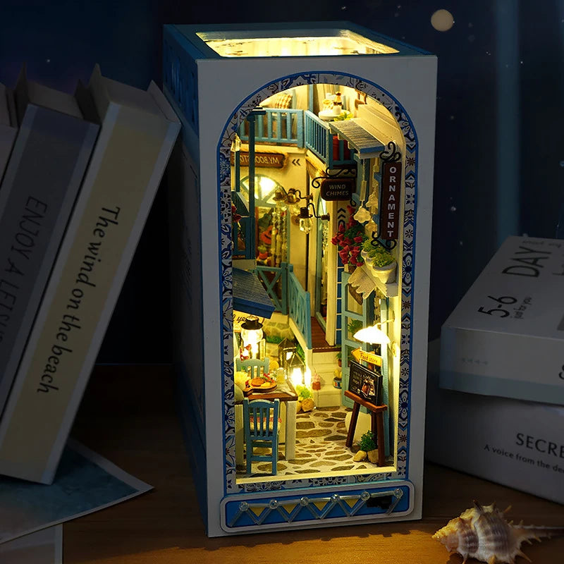 Kit de book nook à fabriquer soi-même – Maquette de maison de poupée miniature en bois à insérer dans une étagère pour adultes, loisirs créatifs et décoration d'intérieur