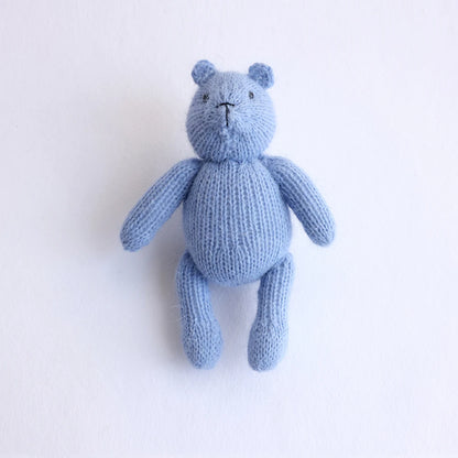 Accessoire Photo Ours en Peluche Tricoté Fait Main – Adorable Poupée Animal en Mohair au Crochet pour Séances Photo de Nouveaux-Nés & Stylisme Studio