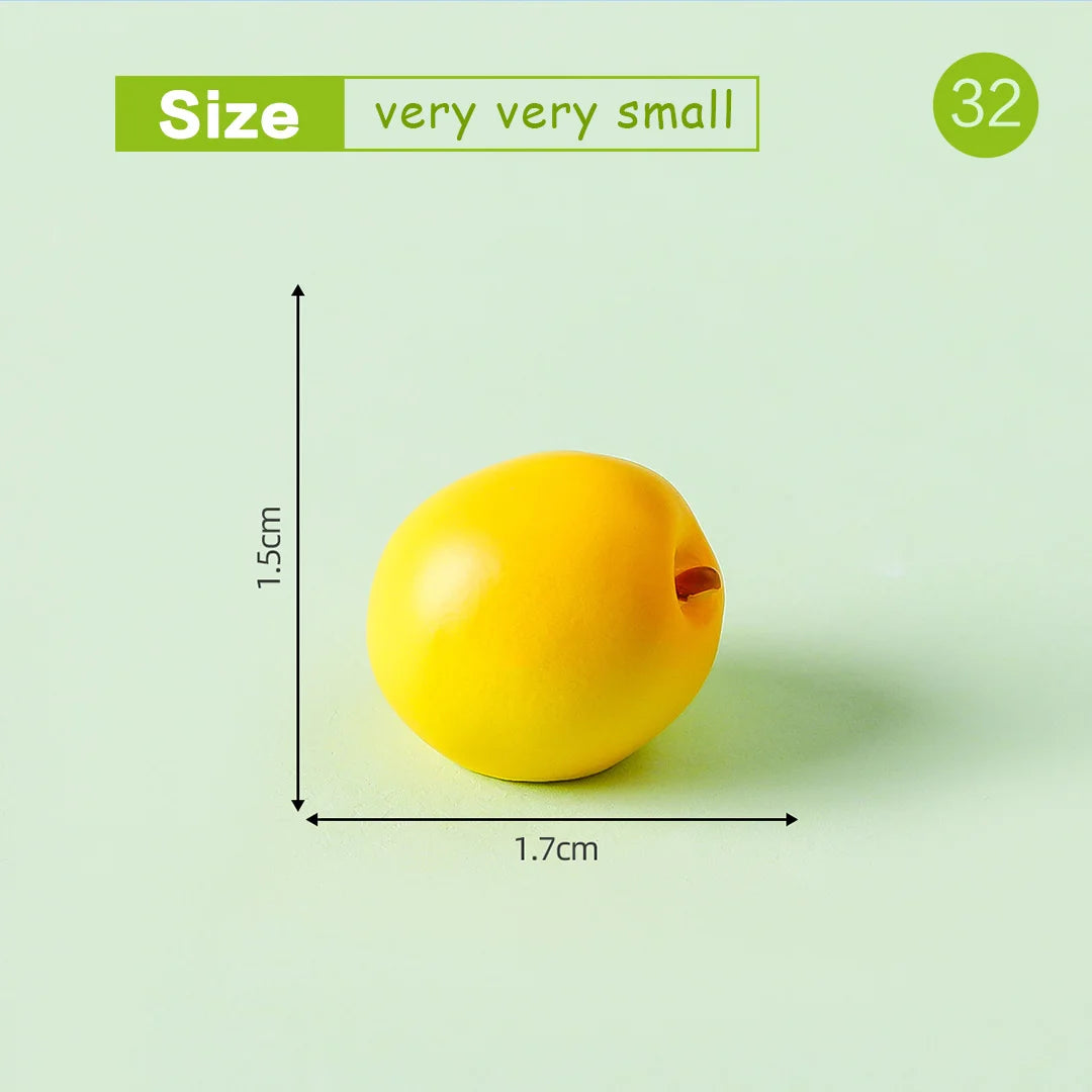 Lot de 10 mini figurines de fruits – Miniatures de fruit du dragon, noix de coco, melon d'eau, orange, pomme, banane et ananas pour la décoration de jardin miniature, les scènes de maison de poupée, les pots de plantes et les loisirs créatifs