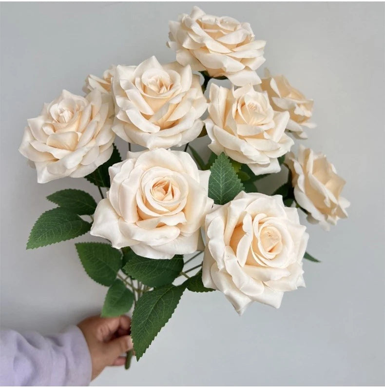 Ramo de rosas de diamantes de 9 cabezas – Rosas artificiales sintéticas con detalles de diamantes brillantes, arreglo floral realista para boda, decoración del hogar, sala de estar y regalo