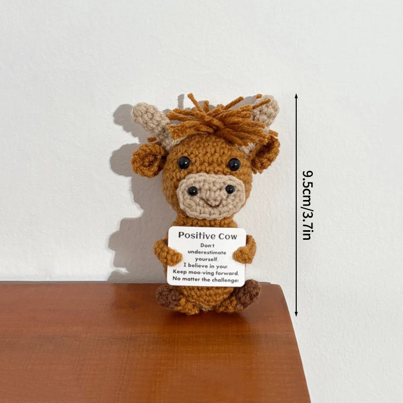 Poupée à énergie positive tissée à la main – Figurine en crochet de légumes et d'animaux avec carte de câlins, cadeau de festival fait à la main et artisanat de décoration intérieure créatif
