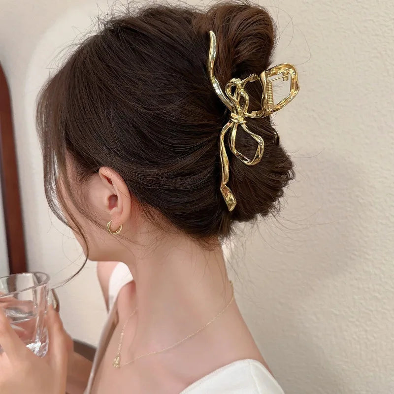 Elegant Geometric Bow Hair Claw Clip for Women – Vintage Large Metal Hair Clip Barrette Hair Accessory