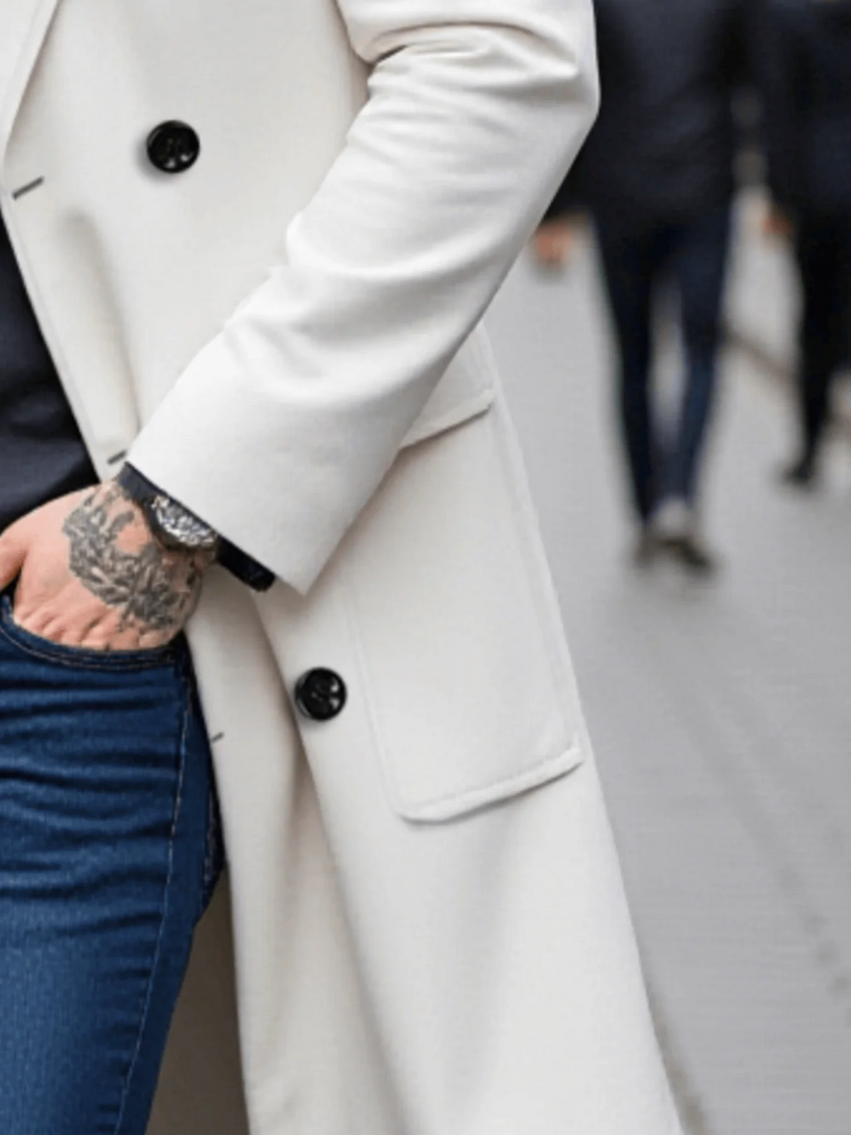 Men's Double-Breasted Wool Overcoat Thickened Winter Coat Solid Color Warm Long Jacket for Cold Weather Protection