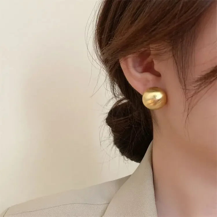 Women’s Charm Exaggerated Round Matte Stud Earrings Korean Fashion Party Temperament Jewelry