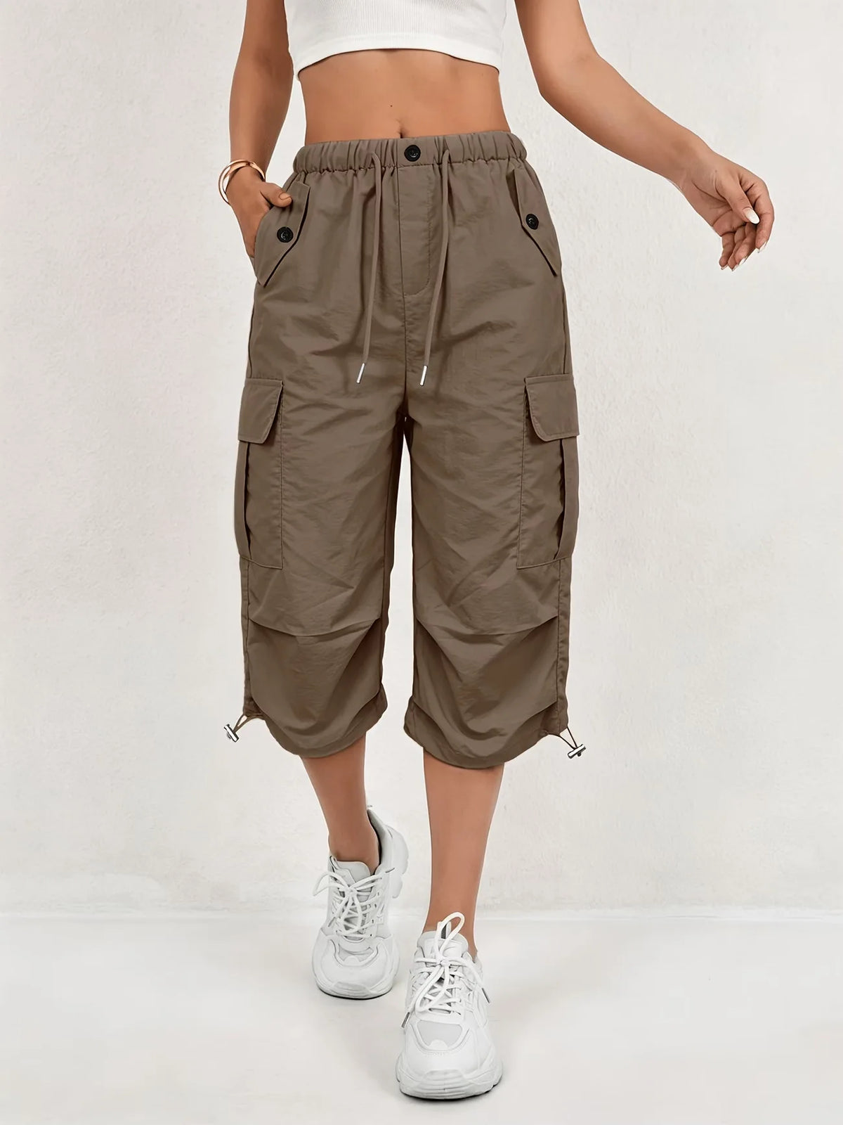 Women's Lightweight Cargo Pants – Quick-Dry Knee-Length Athletic Trousers with Multiple Pockets, Casual Outdoor & Sportswear