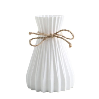 Creative Origami Style Plastic Flower Vase – Modern European Pleated Folding Decorative Vase for Fresh & Dried Flowers